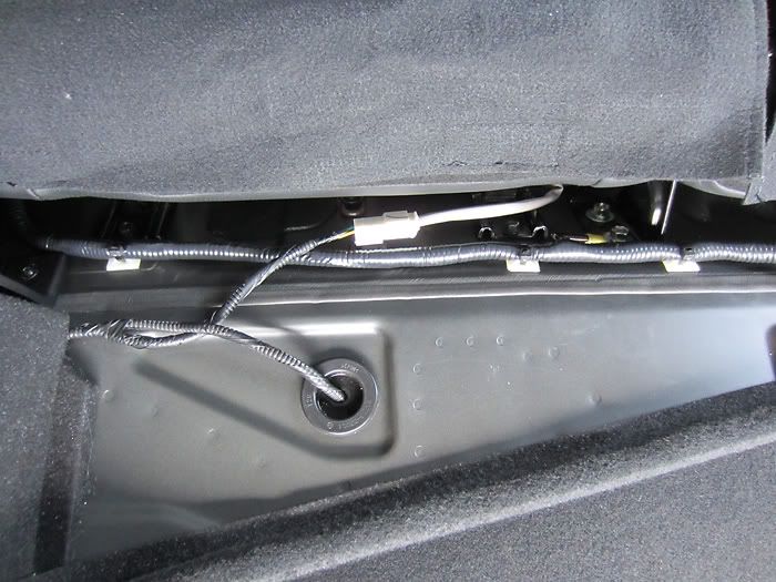 Elantra Limited w/ Nav Subwoofer and Amplifier Install and Setup (step